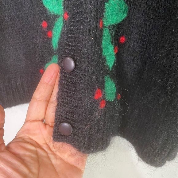 Northern Isles Black Wool Mistletoe Sweater‎ - Picture 5 of 6